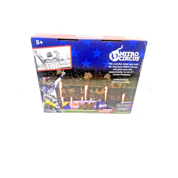 NITRO CIRCUS 1:6TH SCALE BIKE WITH LIGHT, SOUND AND SMOKE ACTION - Picture 2 of 2